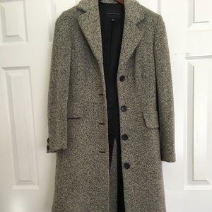 Coat down to the knee